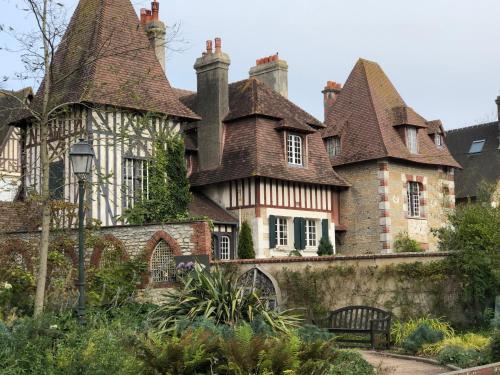 Villa Maurice - Chambre d'hôtes - Cabourg