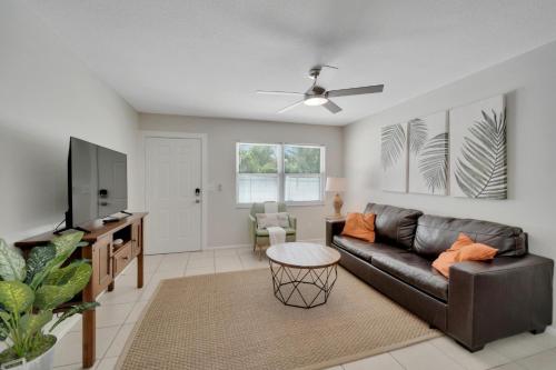 Newly Renovated Condo in Apollo Beach 5! in Apollo Beach, USA