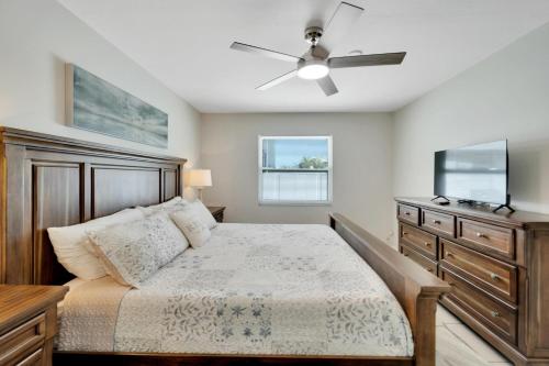 Newly Renovated Condo in Apollo Beach 5! in Apollo Beach, USA