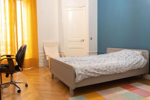 Spacieux appartement de luxe (280 m2) dans un quartier prestigieux de Paris (XVI) - image 14