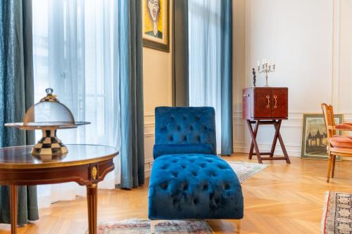 Spacieux appartement de luxe (280 m2) dans un quartier prestigieux de Paris (XVI) - image 13