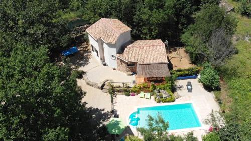 Villa avec piscine les chênes - Location, gîte - Saint-Brès