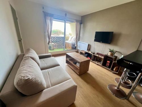 Charmant T2 à 200m de la plage, location du samedi au samedi !