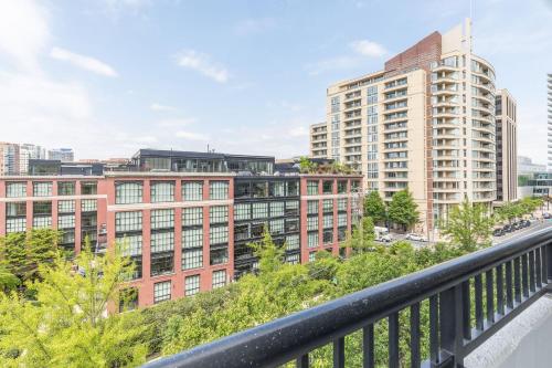 2BR Comfort Apartment in Prime Location in Arlington, USA