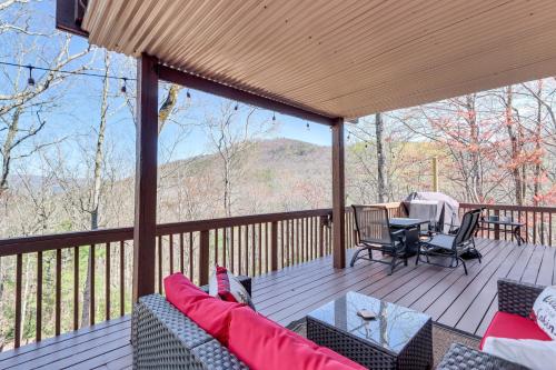 Family-Friendly Ellijay Cabin with Studio and Mtn View in Ellijay, USA