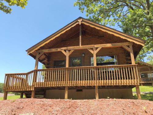 Mill Creek Resort on Table Rock Lake in Lampe, USA