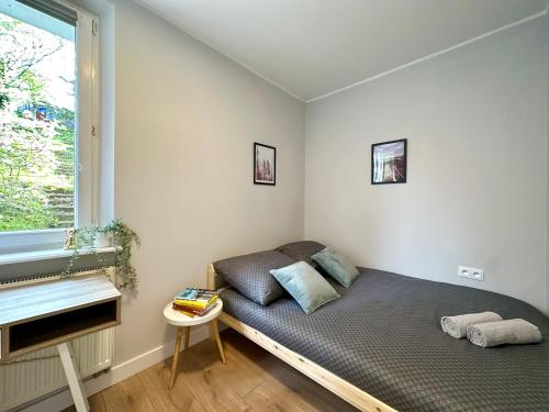 MMRent Lake Room 4