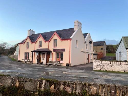 Shore Cottage on the Beara Way Wild Atlantic Way in Eyeries