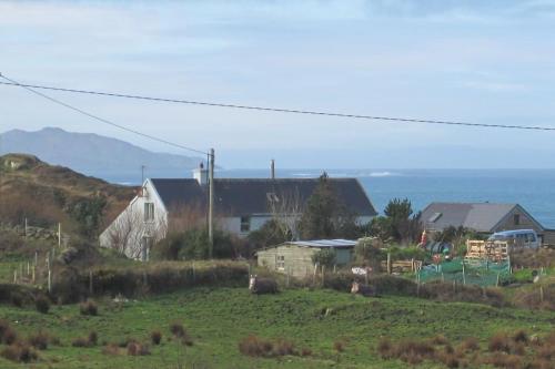 Shore Cottage on the Beara Way Wild Atlantic Way in Eyeries