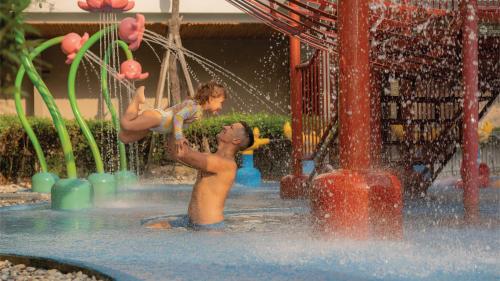 552059734 Holiday Inn Resort Samui Bophut Beach by IHG