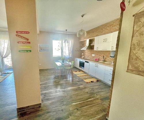 VivereFelix - Mare Liberum in Kavala