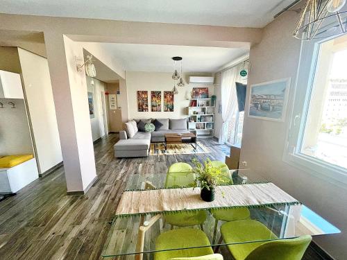 VivereFelix - Mare Liberum in Kavala