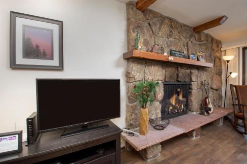 Hi Country Haus Unit 2115 by Stay WinterPark - image 10