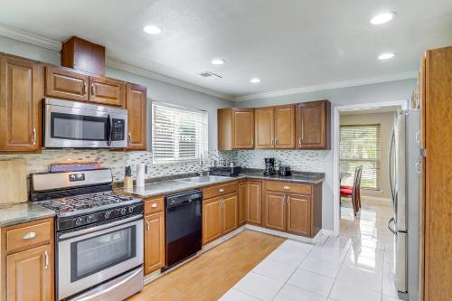 Newly Renovated Houston Home with Private Pool! in Houston, USA