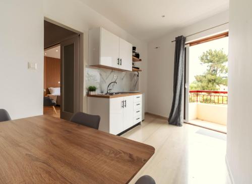 One-Bedroom Apartment with Balcony image 6