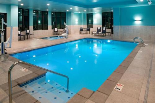 泳池, 希爾頓花園酒店西雅圖/林伍德 (Hilton Garden Inn Seattle/Lynnwood) in 林伍德