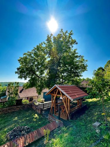 . Seosko turističko domaćinstvo DUNJA