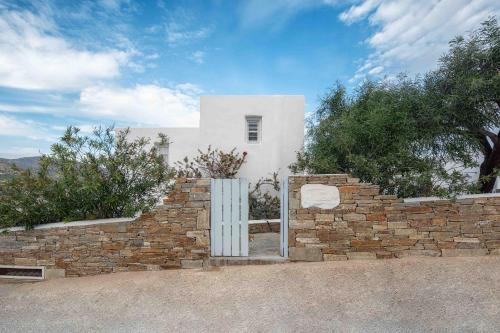 Samanti House, Leivadi Serifos