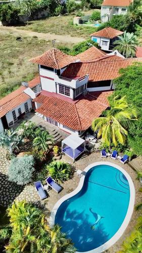 Exterior view, Rancho Rebecca, villa de lujo para un Max 10 personas, vistas panoramicas playa y montanas, piscina, in Sabana de Guacuco
