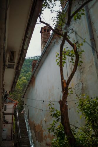 3 min to everything-Stylish-Modern-Old Fortress