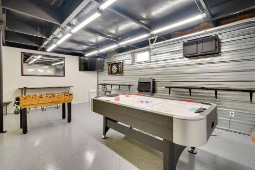 Pet-Friendly Zanesville Haven with Game Room! Pet-Friendly Zanesville Haven with Game Room!