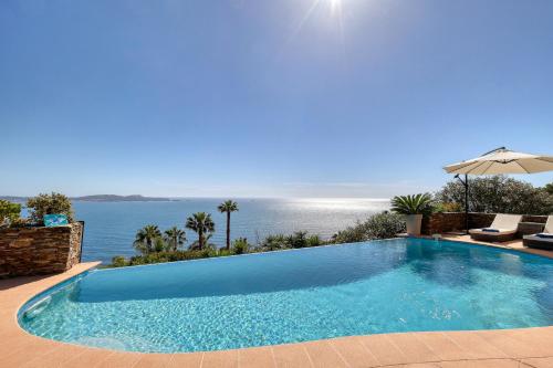 VILLA INFINITY 200m2 VUE MER, Giens & Porquerolles - Location, gîte - Carqueiranne