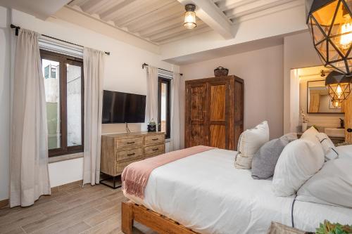 Casa Pandurata Luxury Apartments in Centro, San Miguel de Allende