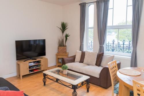 Aston Apartment 11 Lichfield Road Birmingham B6 5RW HS2 Contractors - NEC - Birmingham Airport - BCU & Aston University Min Term booking -28 days, Birmingham (photo 8)
