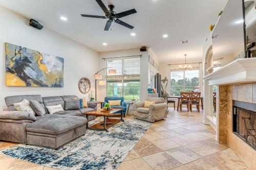 Pool, Hot Tub and BBQ Family Home in Round Rock Pool, Hot Tub and BBQ Family Home in Round Rock