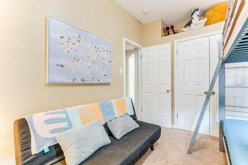 Pool, Hot Tub and BBQ Family Home in Round Rock Pool, Hot Tub and BBQ Family Home in Round Rock