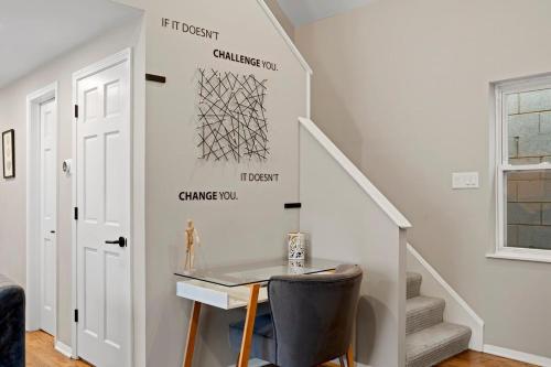 Chicago New 2BR Home w 3 Beds and HighSpeed Internet in Chicago, USA