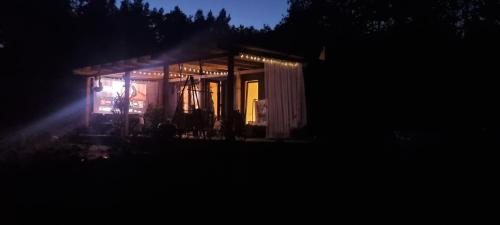 Balkons/terase, Domek "Mysze Góry" wypocznij za miastem blisko natury, Kaszuby w okolicy Trójmiasta (Domek "Mysze Gory" wypocznij za miastem blisko natury, Kaszuby w okolicy Trojmiasta) in Szemud