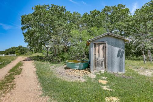 Scenic La Grange Tiny Home on 22 Acres By Wineries