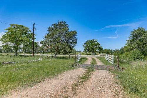 Scenic La Grange Tiny Home on 22 Acres By Wineries