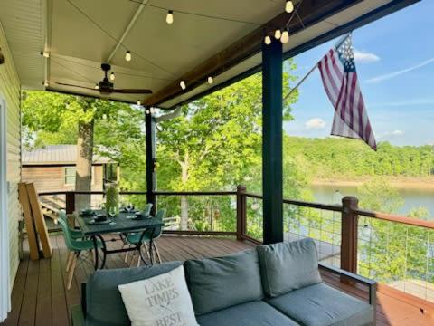 530 Fentress Lookout Rd in Falls of Rough (KY)