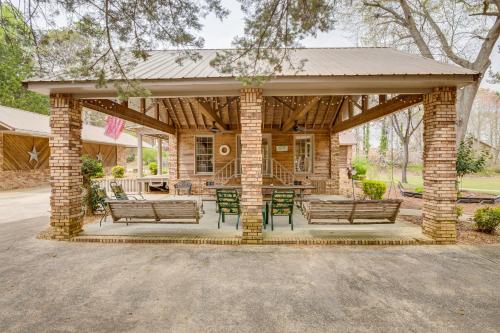 Lakefront Leesburg Home with Private Dock and Ramp!