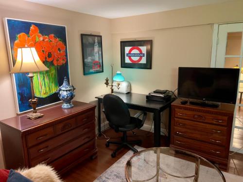 Charming 1-bedroom Basement Close to DC Pets Allowed