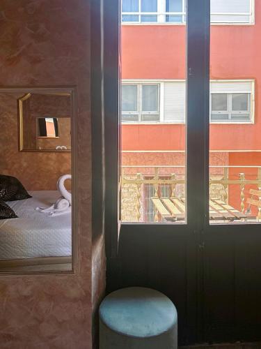 Double Room with Balcony image 10