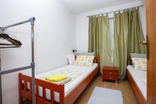 Apartment Zecevo Rtic 17129b - image 4