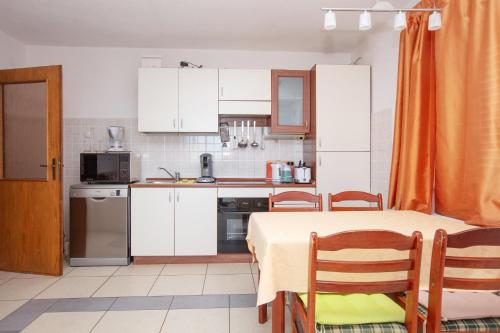 Apartment Zecevo Rtic 17129b - image 2
