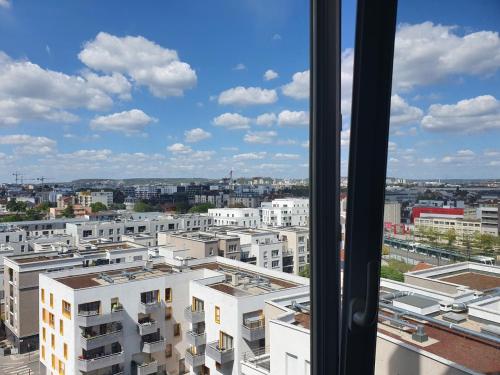 CHAMBRE PROCHE DE PARIS la DEFENSE - Pension de famille - Bezons