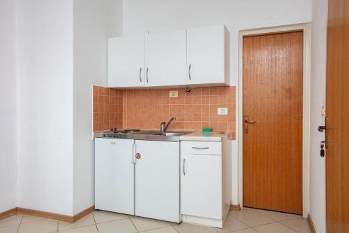 One-Bedroom Apartment with Balcony image 6