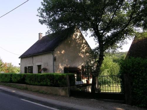 Gîte Bransat, 3 pièces, 4 personnes - FR-1-489-38 - Location saisonnière - Bransat