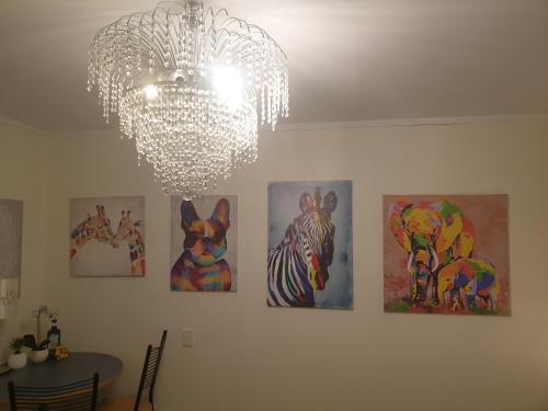 1 Exclusive to International Travellers Only Book Now R1