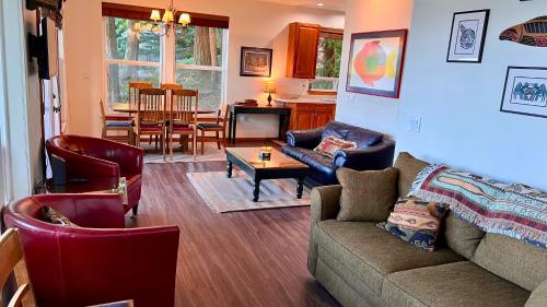 New Rentallakeside Retreat35 Mi To Mt Rainier!