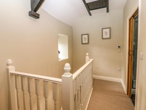 White Swan Cottage - image 5