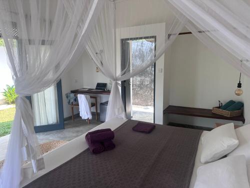 Deluxe Double Room image 7