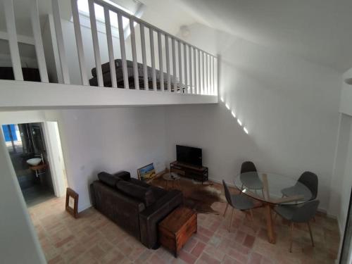 28 Casa do Avô - 2Km from the beach (28 Casa do Avo - 2Km from the beach) in Alfarim