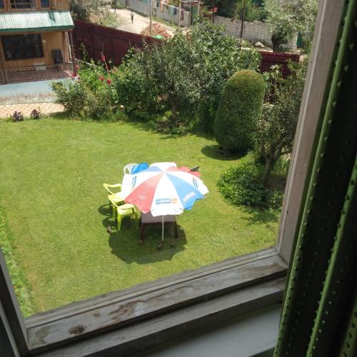 Elizabeth paying guest house Tangmarg gulmarg in Gulmarg