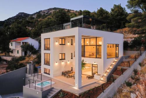 Stunning, luxury villa on the island Brač